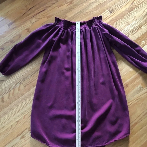 Off the shoulder mid length maternity dress - Picture 2 of 6